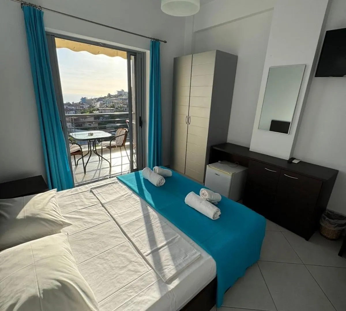 Hotel Sunset Dhërmi 0*,  アルバニア